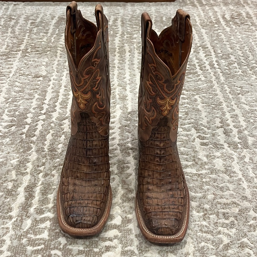 Lucchese women’s size 8B cowboy boots